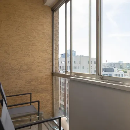 Wola Lavish Apartment Warsaw Exterior photo