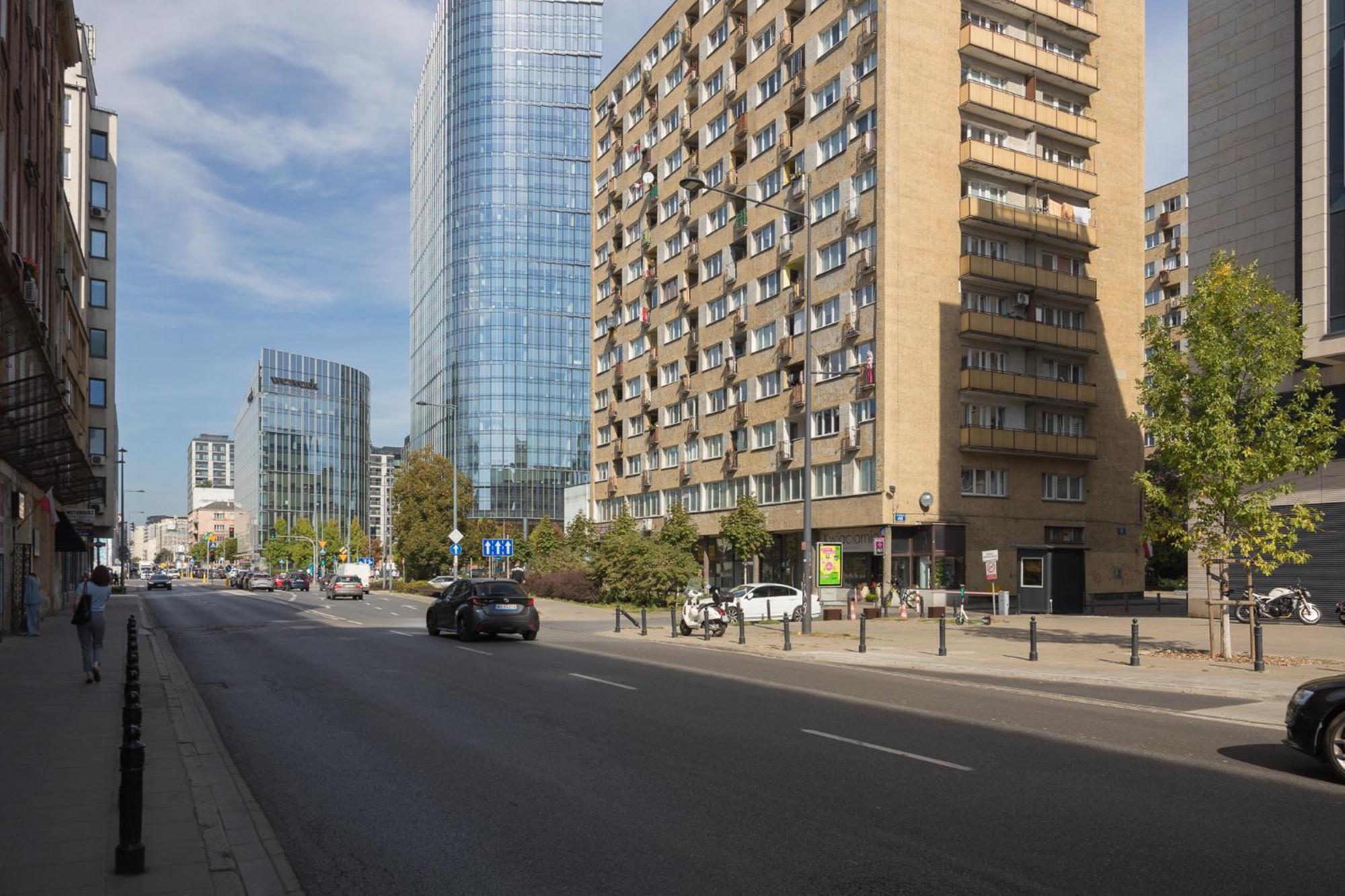 Wola Lavish Apartment Warsaw